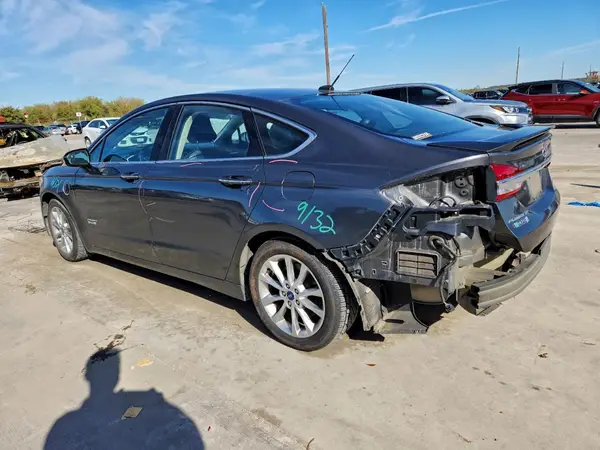 3FA6P0SU6HR243304 2017 FORD FUSION - Image 2