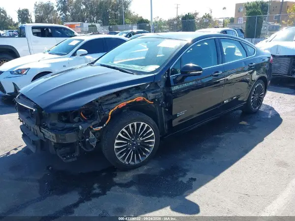 3FA6P0SU6HR329650 2017 FORD FUSION - Image 2