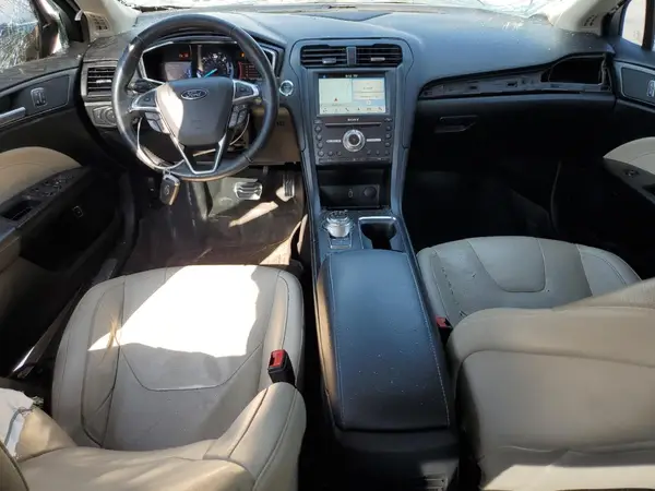 3FA6P0SU6HR379674 2017 FORD FUSION - Image 8