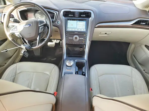 3FA6P0SU6HR379996 2017 FORD FUSION - Image 8