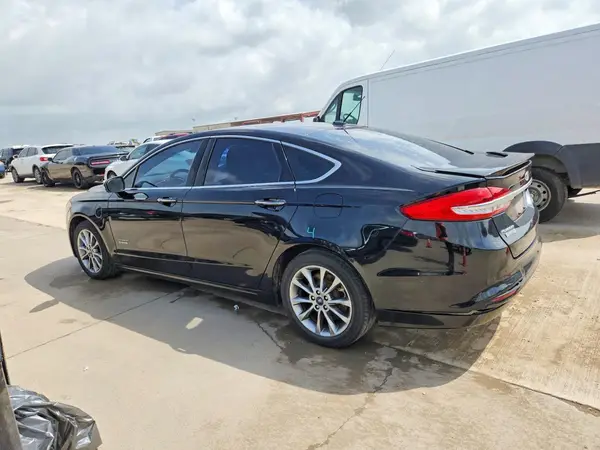 3FA6P0SU6JR180999 2018 FORD FUSION - Image 2