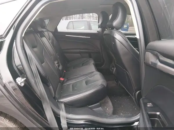 3FA6P0SU6JR275823 2018 FORD FUSION - Image 8