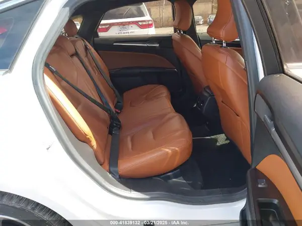 3FA6P0SU6KR110873 2019 FORD FUSION - Image 8
