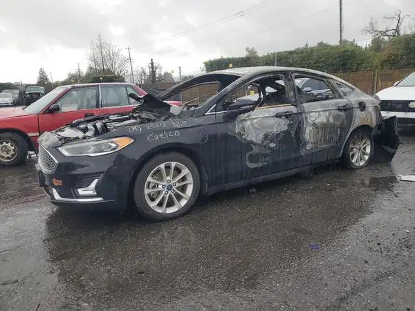 3FA6P0SU6KR178106 2019 FORD FUSION - Image 1