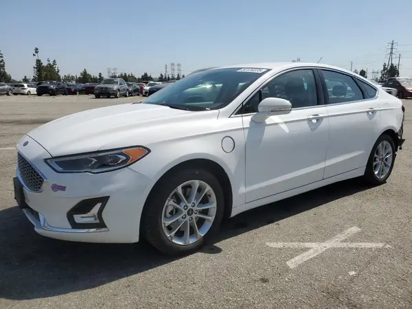 3FA6P0SU6KR183595 2019 FORD FUSION - Image 1