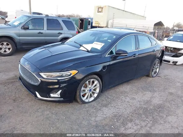 3FA6P0SU6KR213131 2019 FORD FUSION - Image 2