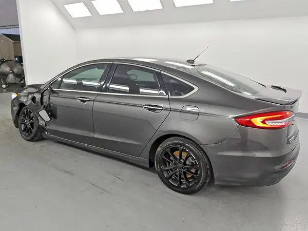 3FA6P0SU6KR231743 2019 FORD FUSION - Image 2