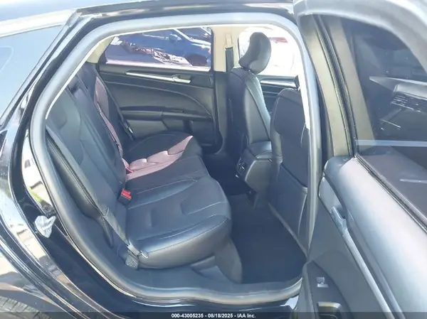 3FA6P0SU6KR252088 2019 FORD FUSION - Image 8