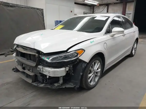 3FA6P0SU6LR120157 2020 FORD FUSION - Image 2