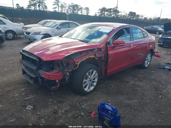 3FA6P0SU6LR158522 2020 FORD FUSION - Image 2