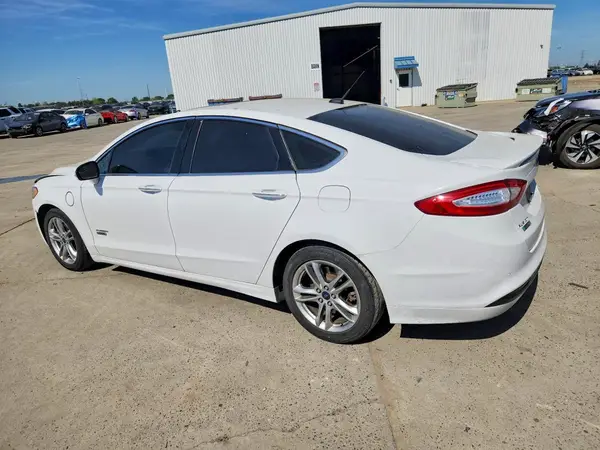 3FA6P0SU7GR106824 2016 FORD FUSION - Image 2