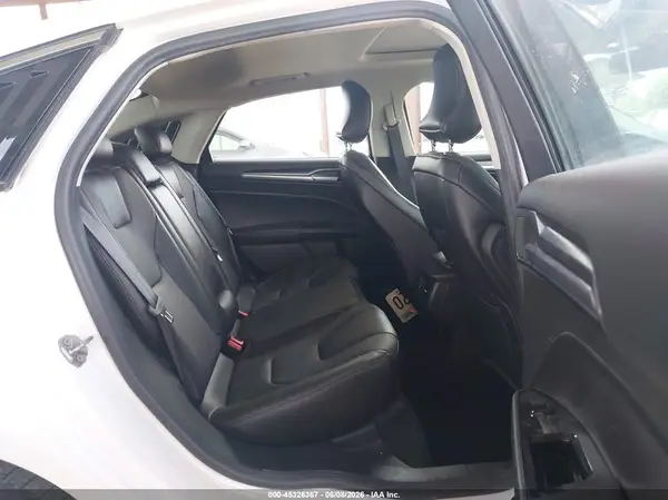 3FA6P0SU7GR329929 2016 FORD FUSION - Image 8