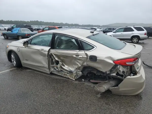 3FA6P0SU7HR188880 2017 FORD FUSION - Image 2