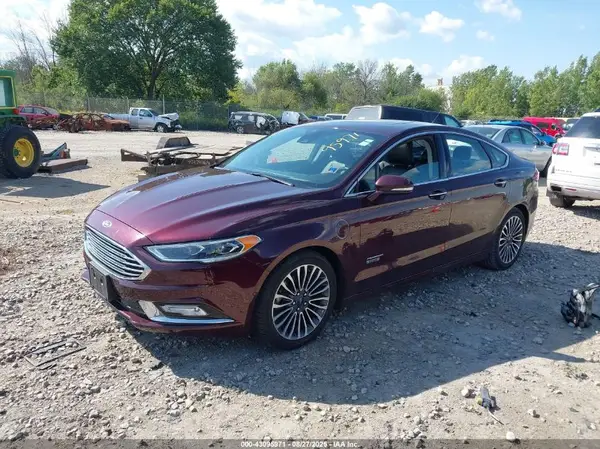 3FA6P0SU7HR197028 2017 FORD FUSION - Image 2