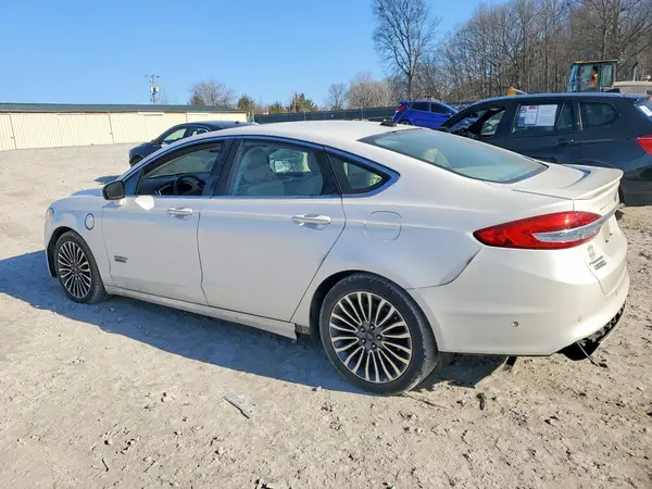 3FA6P0SU7HR204351 2017 FORD FUSION - Image 2