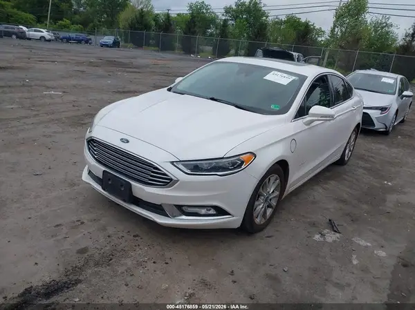3FA6P0SU7HR253968 2017 FORD FUSION - Image 2
