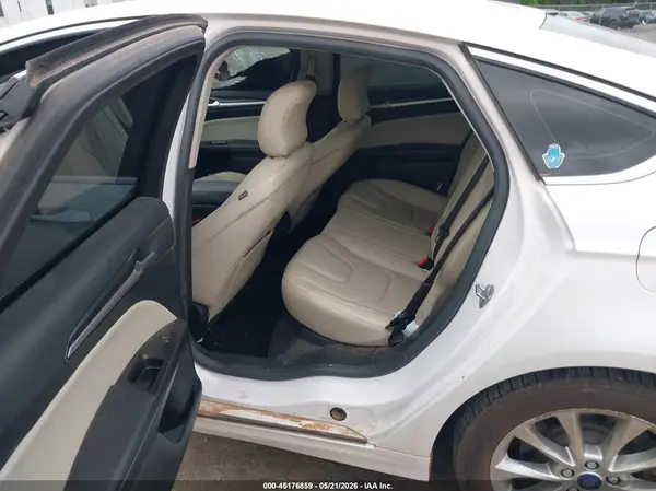 3FA6P0SU7HR253968 2017 FORD FUSION - Image 8