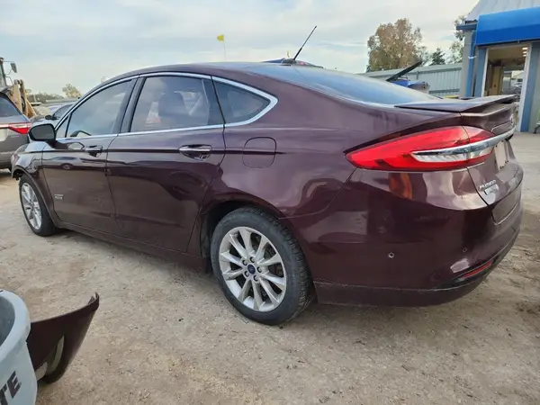3FA6P0SU7HR255428 2017 FORD FUSION - Image 2