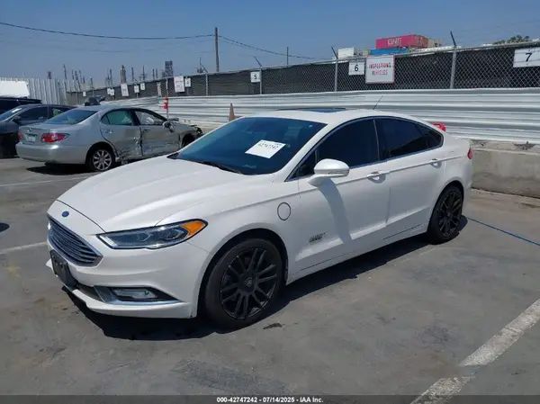 3FA6P0SU7HR264615 2017 FORD FUSION - Image 2