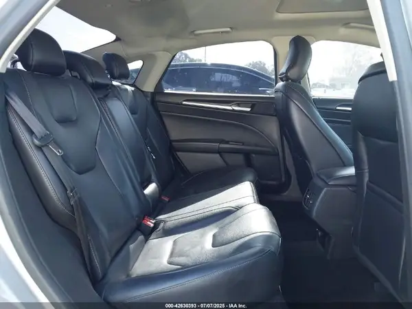 3FA6P0SU7HR312873 2017 FORD FUSION - Image 8