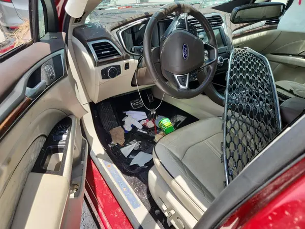 3FA6P0SU7HR313621 2017 FORD FUSION - Image 8
