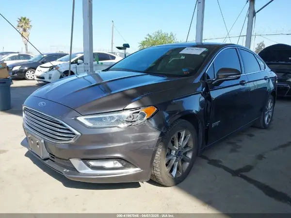 3FA6P0SU7JR204551 2018 FORD FUSION - Image 2
