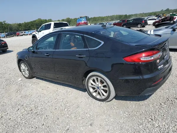 3FA6P0SU7KR111160 2019 FORD FUSION - Image 2