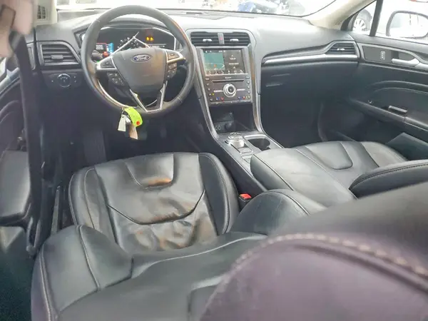 3FA6P0SU7KR165218 2019 FORD FUSION - Image 8