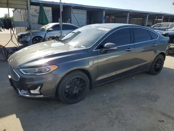 3FA6P0SU7KR176347 2019 FORD FUSION - Image 1