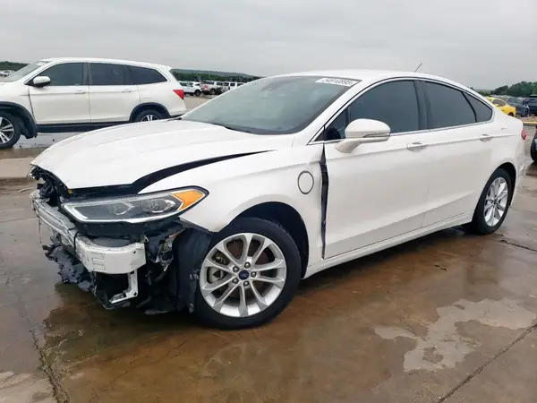 3FA6P0SU7KR208701 2019 FORD FUSION - Image 1