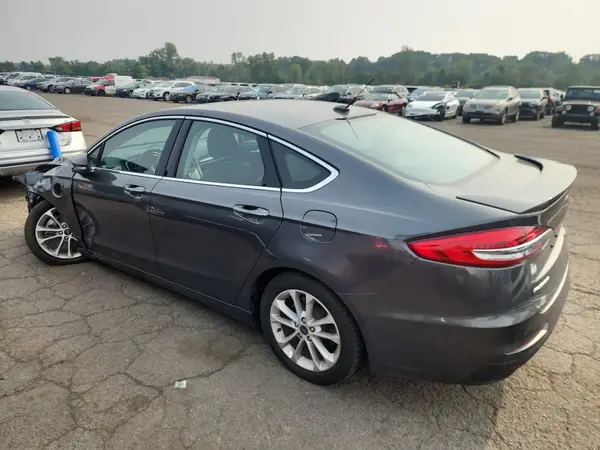 3FA6P0SU7LR142183 2020 FORD FUSION - Image 2