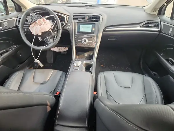 3FA6P0SU7LR142183 2020 FORD FUSION - Image 8