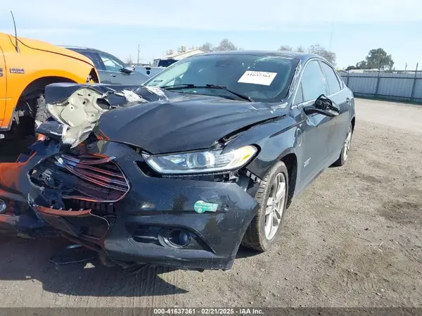 3FA6P0SU8GR157619 2016 FORD FUSION - Image 2