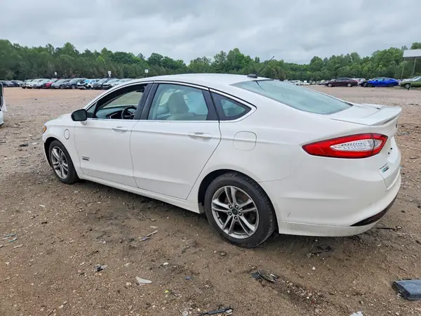 3FA6P0SU8GR189650 2016 FORD FUSION - Image 2