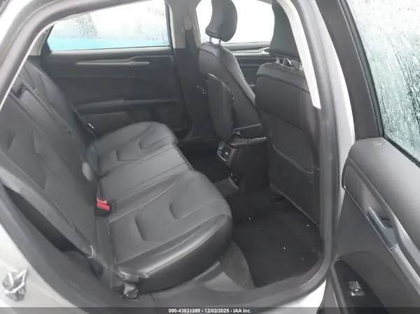 3FA6P0SU8GR241911 2016 FORD FUSION - Image 8