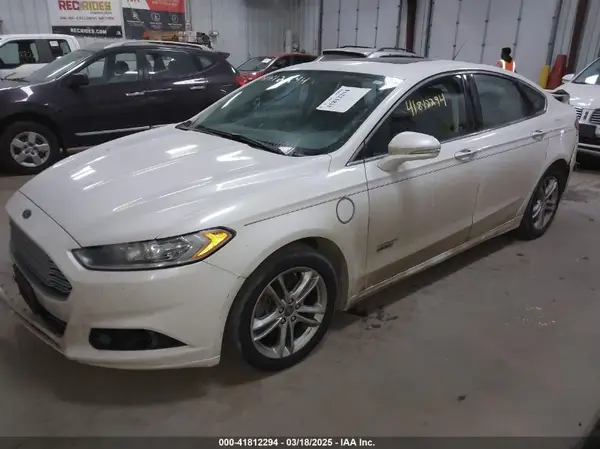 3FA6P0SU8GR259163 2016 FORD FUSION - Image 2