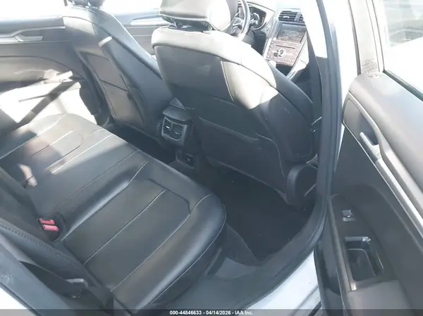 3FA6P0SU8GR320558 2016 FORD FUSION - Image 8