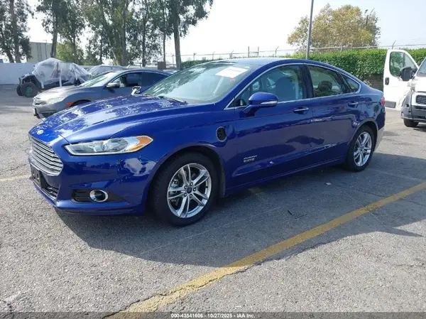3FA6P0SU8GR320723 2016 FORD FUSION - Image 2