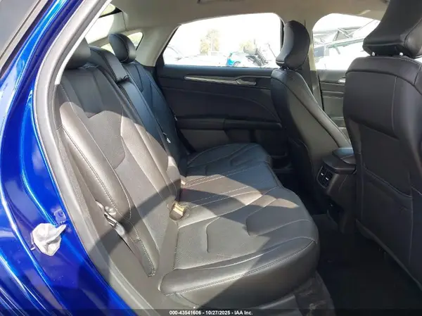 3FA6P0SU8GR320723 2016 FORD FUSION - Image 8