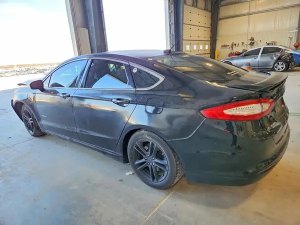 3FA6P0SU8GR379142 2016 FORD FUSION - Image 2