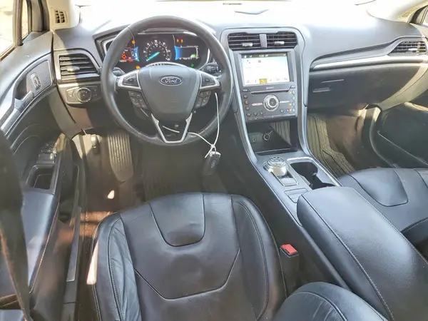 3FA6P0SU8HR105621 2017 FORD FUSION - Image 8