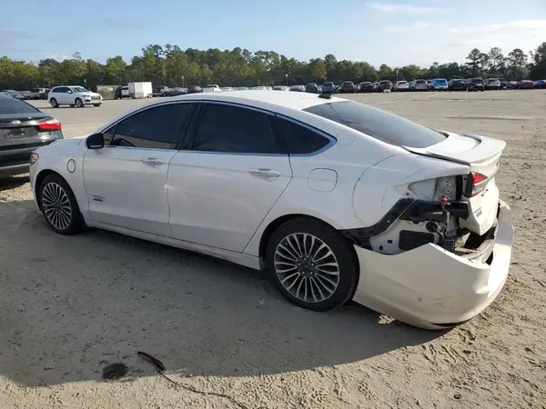3FA6P0SU8HR138327 2017 FORD FUSION - Image 2