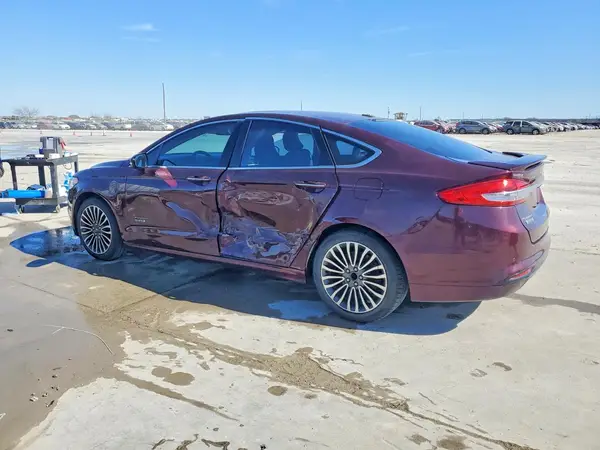 3FA6P0SU8HR152079 2017 FORD FUSION - Image 2