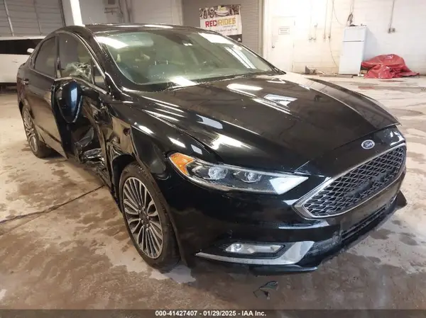 3FA6P0SU8HR215570 2017 FORD FUSION - Image 1
