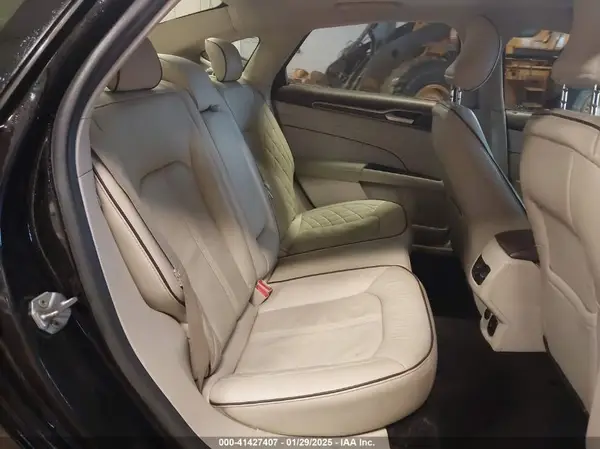 3FA6P0SU8HR215570 2017 FORD FUSION - Image 8