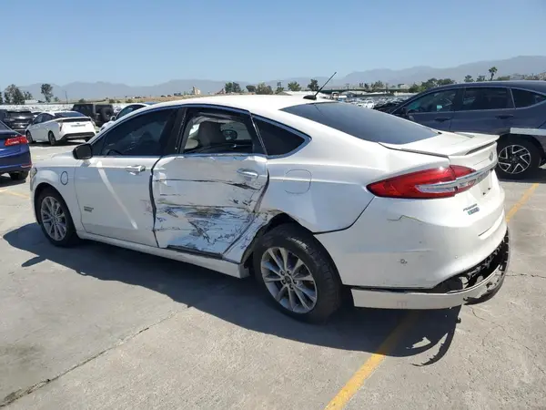 3FA6P0SU8HR229470 2017 FORD FUSION - Image 2