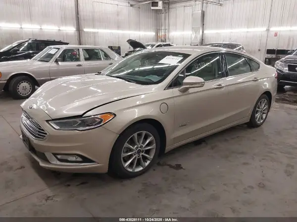 3FA6P0SU8HR231249 2017 FORD FUSION - Image 2