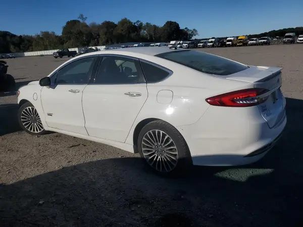 3FA6P0SU8HR268561 2017 FORD FUSION - Image 2