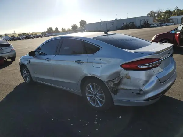 3FA6P0SU8HR277034 2017 FORD FUSION - Image 2