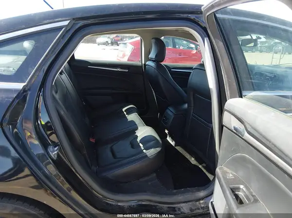 3FA6P0SU8HR288955 2017 FORD FUSION - Image 8